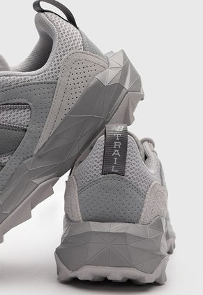 Tenis new balance Tektrel Gris