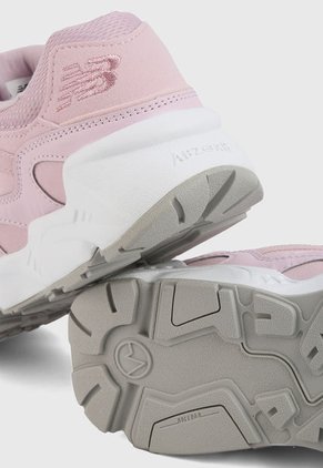 Tenis Lifestyle Rosa-Blanco New Balance 850