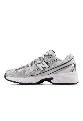 TENIS NEW_BALANCE HOMBRE U740WN2 740 Talla 8.5