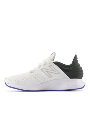 Tenis New Balance Fresh Foam Roav -Blanco