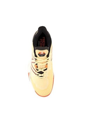 Tenis Deportivos New Balance Lav V2  Amarillo Para Hombre
