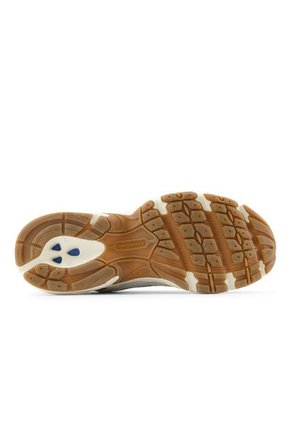 Tenis New Balance 530 Mujer-Blanco/Gris Oscuro