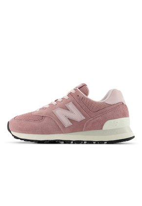 Tenis Lifestyle 574 New Balance W57424E