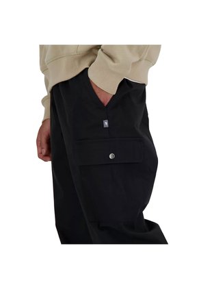 Pantalon New Balance Original Bk-Athletics Negro Para Hombre