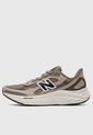 Tenis new balance  Arishi v4 Tiralux Café de New Balance