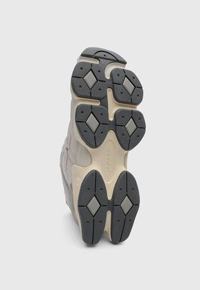 Tenis new balance 9060 Marfil