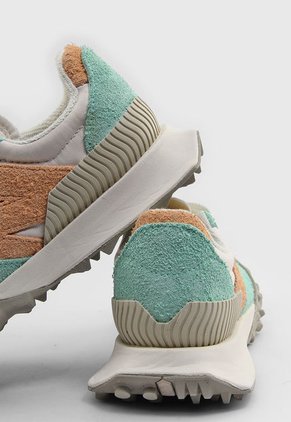 Tenis Lifestyle Marfil-Verde-Salmón New Balance XC-72