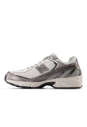 TENIS NEW_BALANCE UNISEXO U509CB 509 Talla 8