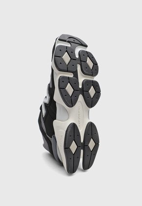 Tenis Lifestyle new balance 9060 Gris