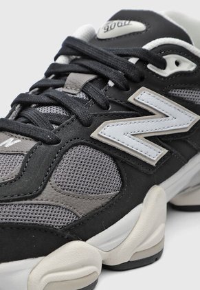 Tenis Lifestyle new balance 9060 Gris