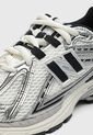 Tenis new balance 1906R Marfil de New Balance