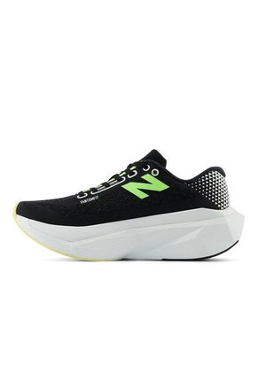 Tenis Deportivos New Balance FuelCell SC Trainer Negro Mujer