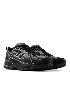 Tenis Deportivos New Balance Original 1906E Negro Unisex