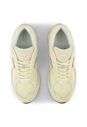 Tenis Deportivos New Balance Original 2002 Beige Hombre