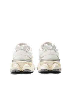 TENIS NEW_BALANCE UNISEXO U9060ECA 9060 Talla 8.5