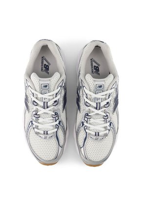 Tenis Deportivos Marca New Balance Originales 740 Gris Mujer