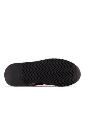 Tenis New Balance Para Hombre Ess V Neck Tee Violeta