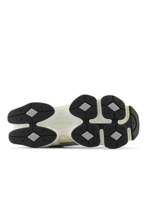 TENIS NEW_BALANCE UNISEXO U906029M 9060 Talla 7