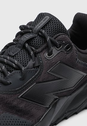Tenis new balance DynaSoft Nitrel V6 Negro