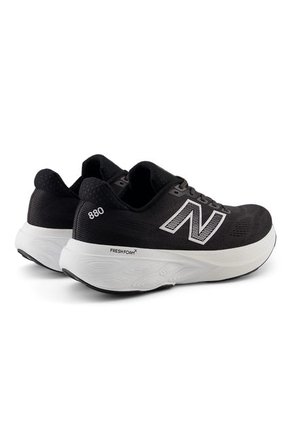 Tenis New Balance 880 Hombre-Negro