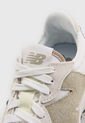 Tenis Lifestyle Marfil-Beige-Verde New Balance 327 de New Balance