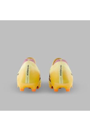 Guayos New Balance Hombre Tekela Pro Low Laced FG V4+Amarillo