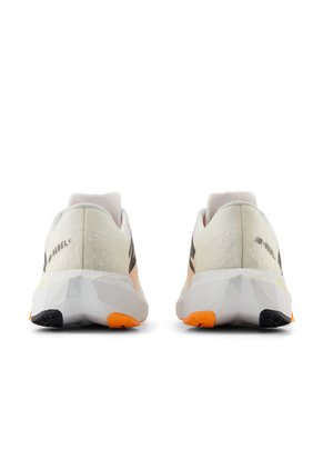 Tenis New Balance Rebel Mujer-Blanco