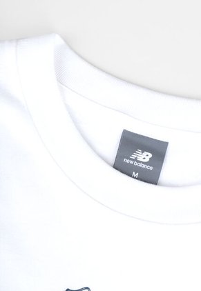 Camiseta new balance Athletics Never Age Blanco
