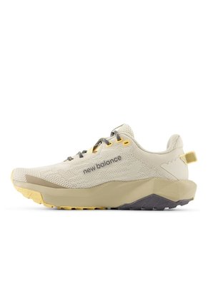 TENIS NEW_BALANCE MUJER WNTR88D NITREL V6 Talla 8.5