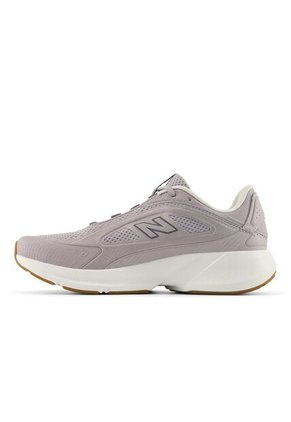 TENIS NEW_BALANCE MUJER WCAT983 CATALYST Talla 8