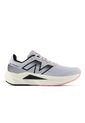 Tenis Deportivos New Balance FuelCell V5 Original Gris Mujer de New Balance