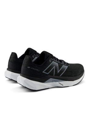Tenis New Balance Propel Hombre-Negro