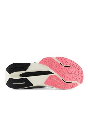 Tenis Deportivos New Balance FuelCell V5 Original Gris Mujer