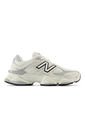 Tenis New Balance 9060 Hombre-Beige/Blanco de New Balance