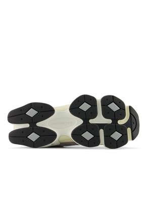 TENIS NEW_BALANCE UNISEXO U906029M 9060 Talla 6