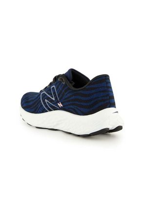 Tenis New Balance Fresh Foam  Evoz Neutral Mujer-Azul
