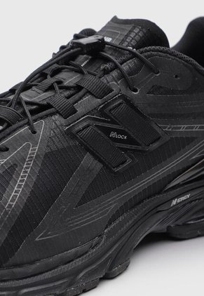 Tenis new balance 1906R Negro