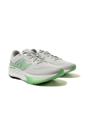 Tenis New Balance Fresh Foam 520 V9 Mujer-Blanco/Verde