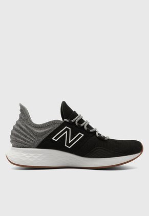 Tenis new balance Fresh Foam Roav Negro