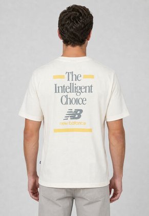 Camiseta new balance Athletics Intelligent Choice Beige Claro