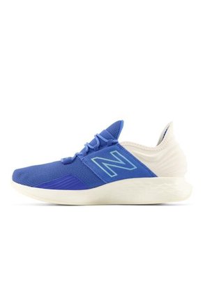 Tenis New Balance Fresh Foam Roav -Azul