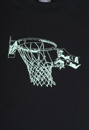 Camiseta new balance Hoops Tradition Negro