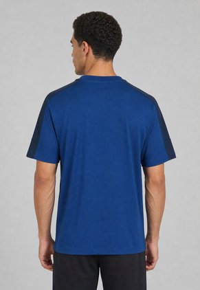 Camiseta new balance Reimagined Graphic Azul