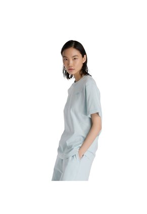 Camisa Deportiva New Balance Originales Athletics Azul Mujer