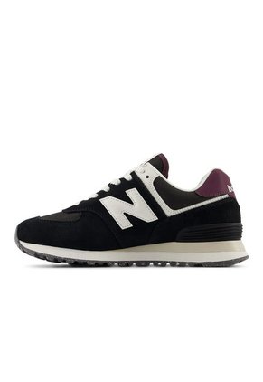 Tenis New Balance 574 Mujer-Negro/Blanco