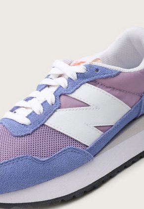Tenis Lifestyle Lila-Azul-Blanco New Balance 237