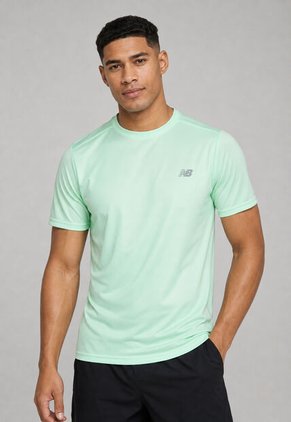 Camiseta Training new balance Sport Essentials Verde Menta