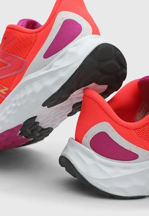 Tenis Running Coral Neón-Blanco-Violeta New Balance Fresh Foam Arishi