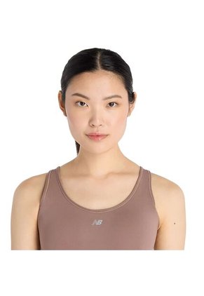 Top Deportivo New Balance Original Essential Café Para Mujer