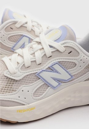 Tenis Running new balance Fresh Foam Arishi Beige